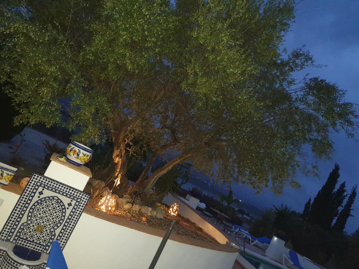 Casa Alegría Andaluza Acomodação com café da manhã Los Romanes Exterior foto